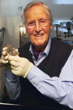 Watch The Incredible Story of Marie Antoinette\'s Watch... With Nicholas Parsons Megavideo