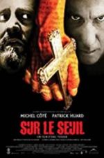 Watch Sur le seuil Megavideo